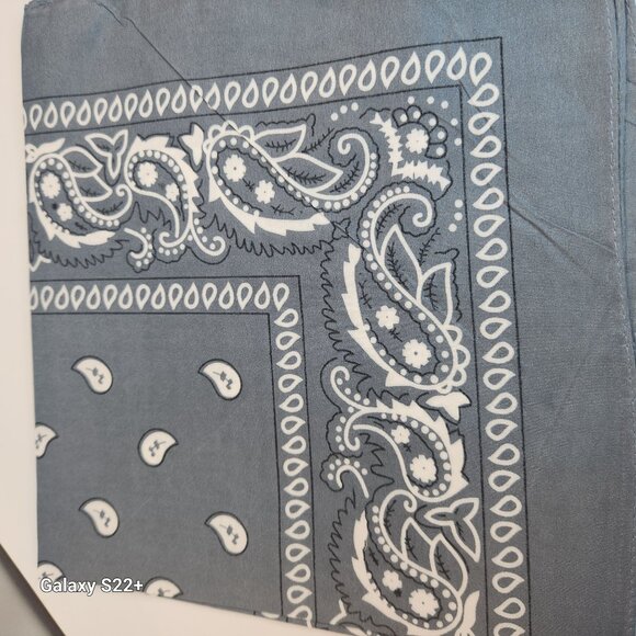 Tan Green Gray Colorful Bandanas 21x21 Inch Square Western Style - Picture 3 of 5